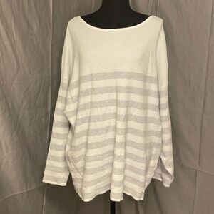 Cyrus Classic White and Grey Knit Sweater